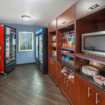 Best Western Plus North Las Vegas Inn & Suites Buitenkant foto