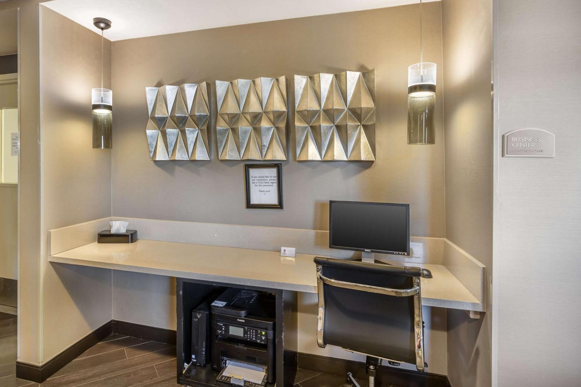 Best Western Plus North Las Vegas Inn & Suites Buitenkant foto