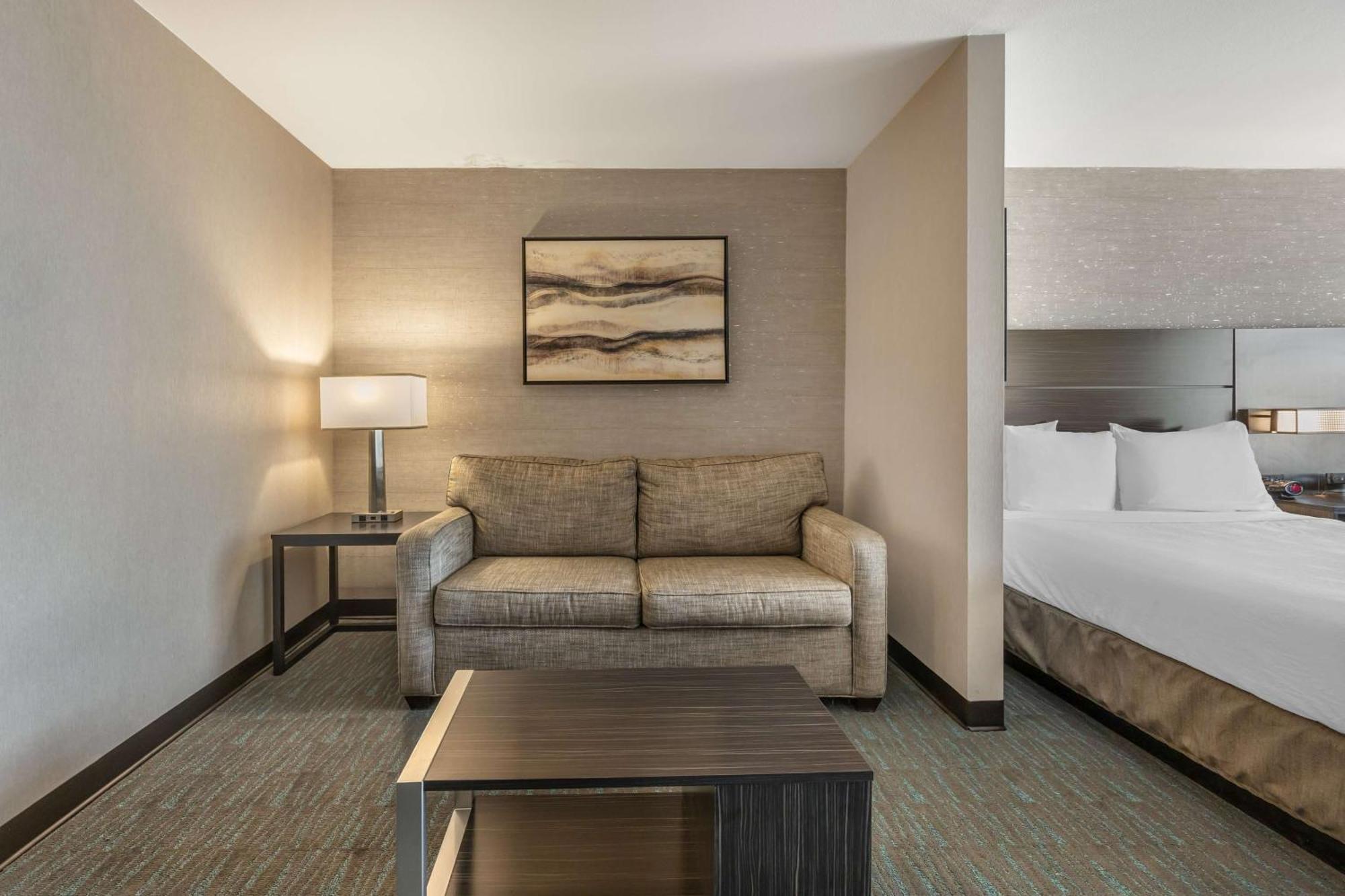 Best Western Plus North Las Vegas Inn & Suites Buitenkant foto