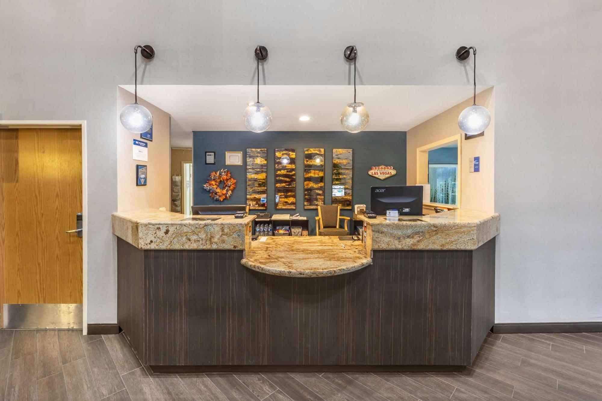 Best Western Plus North Las Vegas Inn & Suites Buitenkant foto